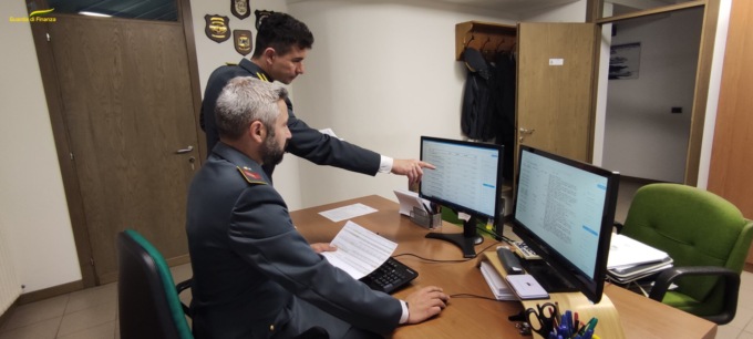 Valdisotto: corruzione e abuso d’ufficio, due dipendenti comunali nei guai
