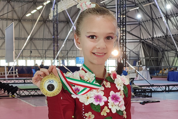 Karolina Galli campionessa italiana di ginnastica aerea