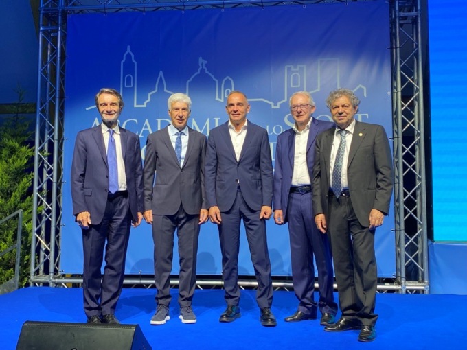 Plinio Vanini premiato per la visione imprenditoriale
