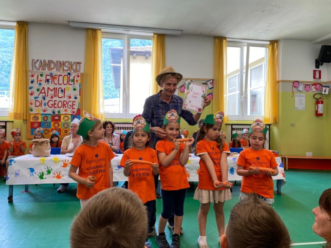 Al Giardino d’Infanzia premiati piccoli e mezzani con la consegna del diploma