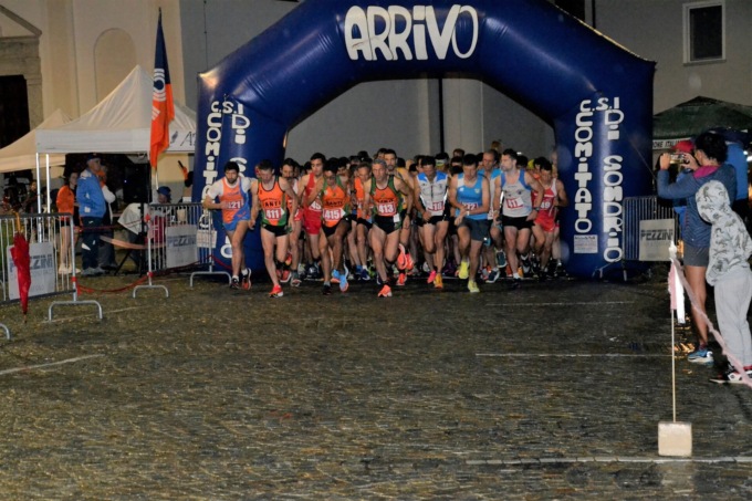 Trofeo Cerasa: alla notturna di Ardenno vincono Ilaria Menatti e Daniele Molatore