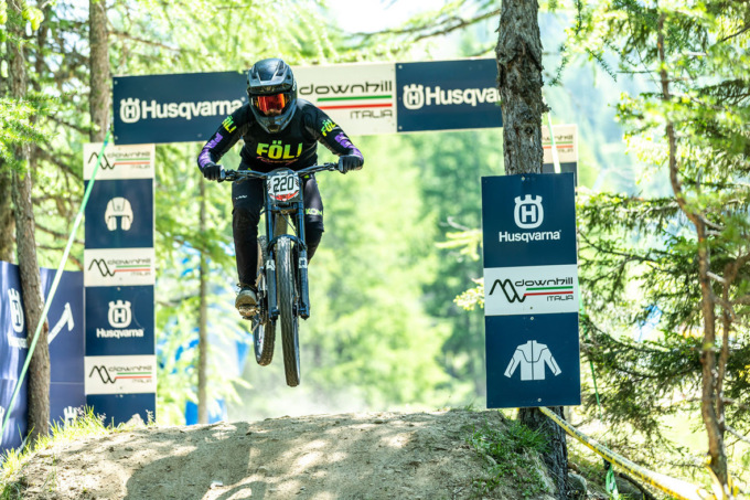 Che spettacolo la Coppa Italia di Downhill a Madesimo