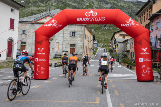 Enjoy Stelvio Valtellina su Gavia, Mortirolo e Cancano