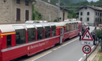 Deraglia una carrozza del Trenino rosso del Bernina