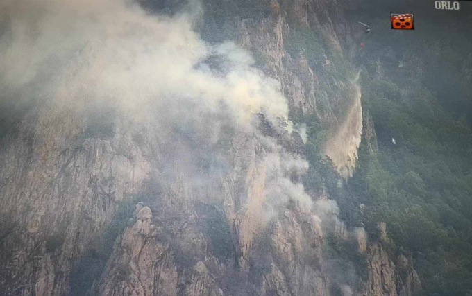 Prata Camportaccio: incendio domato sopra San Cassiano