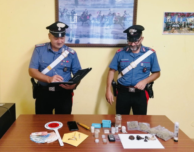 Spaccio di droga, in due arrestati dai Carabinieri