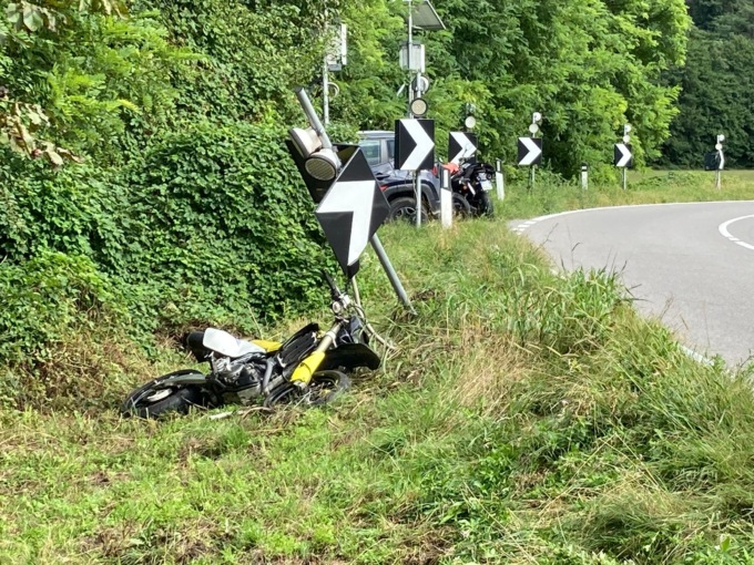 Incidente in motocicletta per un 19enne, paura lungo la Statale 36