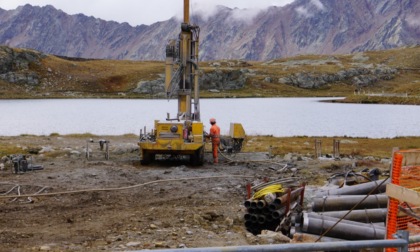 Scempio al Lago Bianco per innevamento artificiale, un'altra ferita all'ambiente montano