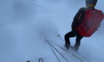 Infortunio mentre fa sci alpinismo, donna finisce in ospedale