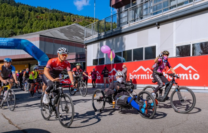 “Pedala e Previeni” nell’ambito  di Ottobre in rosa