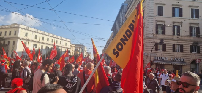 I lavoratori della Valtellina alla manifestazione CGIL a Roma