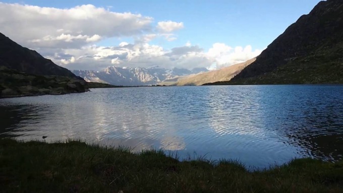 Sei km di sentiero da Cima Piazzi ai laghi Campaccio