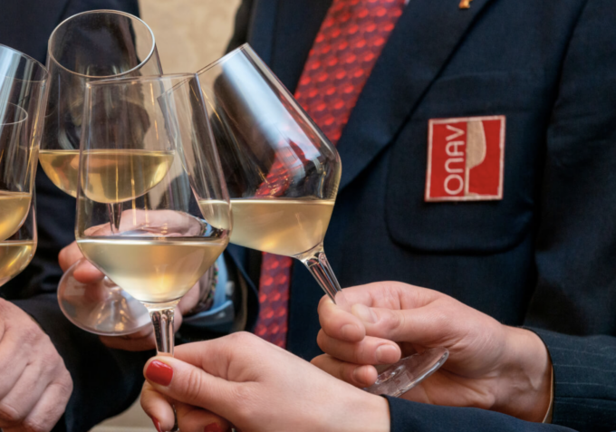 Aspiranti assaggiatori di vino 2024, aperte le iscrizioni al 21° corso di I° livello per