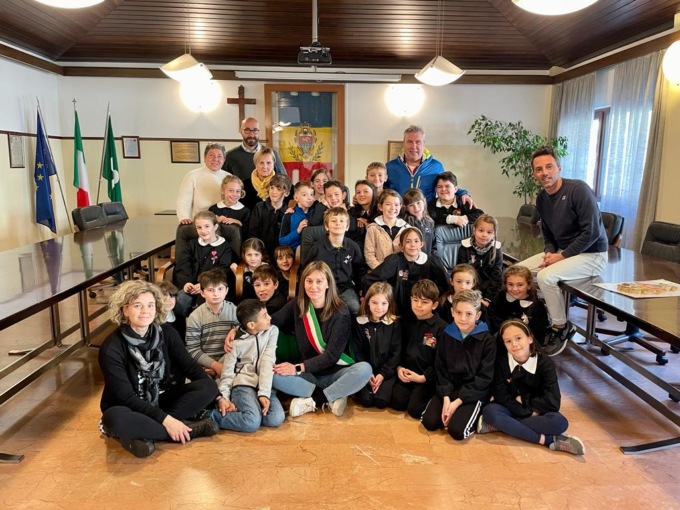 I bambini fanno visita al sindaco