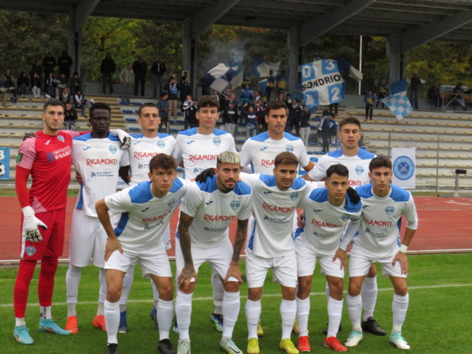 La Nuova Sondrio trionfa 4-2 contro il Muggiò e mantiene la leadership in Eccellenza
