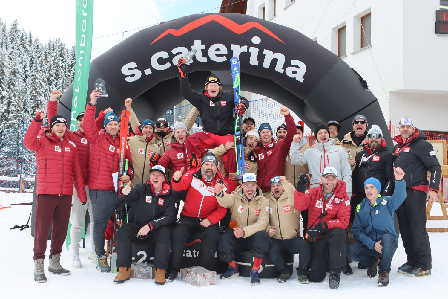 Fis Alpine Skiing Europa Cup, Santa Caterina Valfurva (ITA), 14/12/23, prize giving ceremony, photo credit: Acmediapress