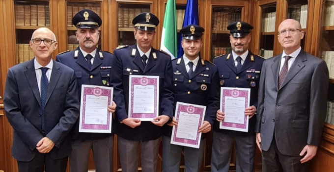 Impegno e dedizione al servizio pubblico: premiati gli agenti della Polizia di Stato a Sondrio
