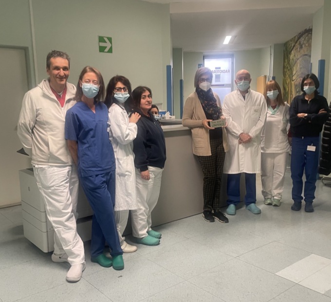Ospedale di Sondrio: donazione di Univale per l’area di accoglienza della Radioterapia