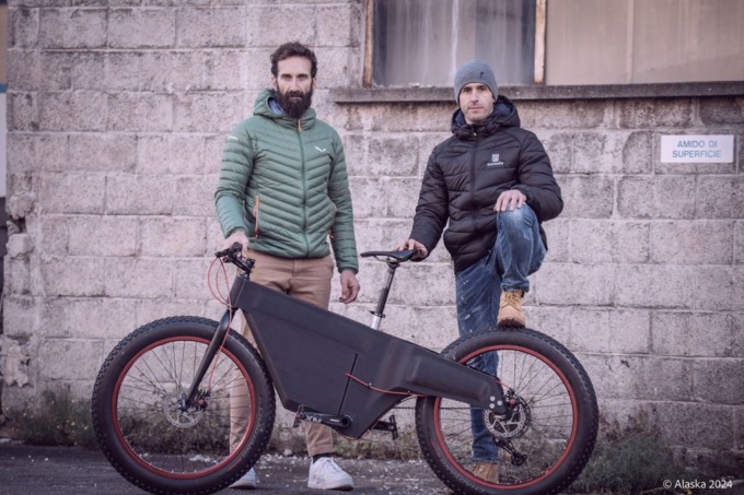 Alex Bellini prepara Eyes On Ice, in Alaska sulla mountain bike