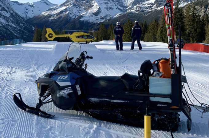 Ruba cellulare sulle piste da sci: la polizia lo becca in meno di un’ora