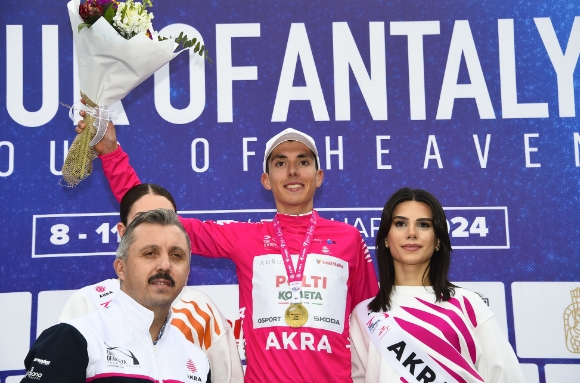 Davide Piganzoli brilla al Tour of Antalya: per lui Maglia Magenta e ascesa al Monte Tahtali