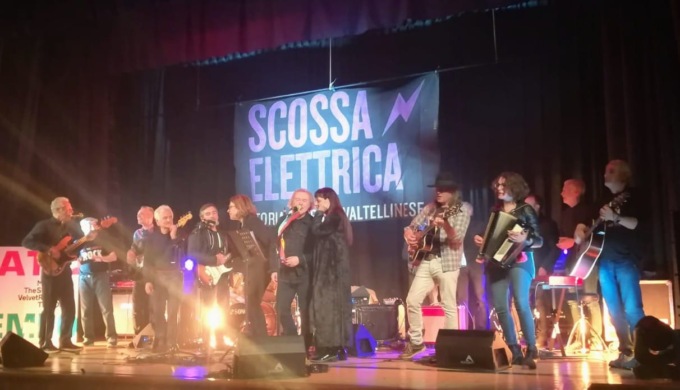 Successo al Teatro Vittoria di Ponte per il maxiconcerto di Fortemente