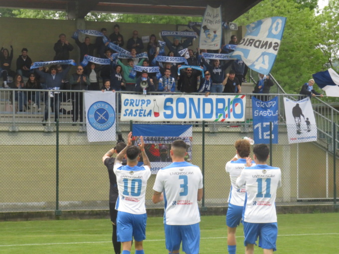 Dopo la vittoria contro la Cisanese, la Nuova Sondrio con Mapello si giocano la Serie D