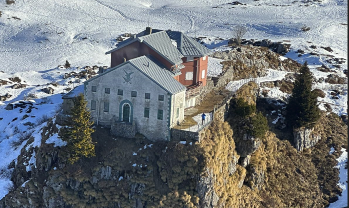 Due giovani valtellinesi riaprono il rifugio Cazzaniga-Merlini