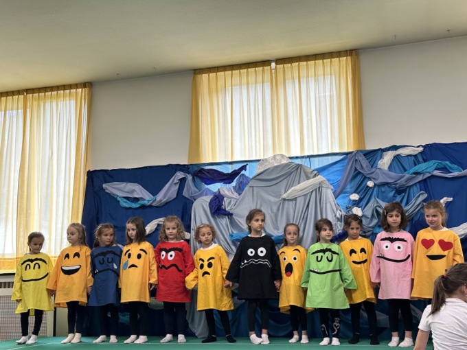 Grande festa per la consegna dei diplomi ai bambini grandi del Giardino d’Infanzia