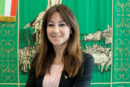 Regione Lombardia sostiene l’acquisto di parrucche per pazienti oncologici