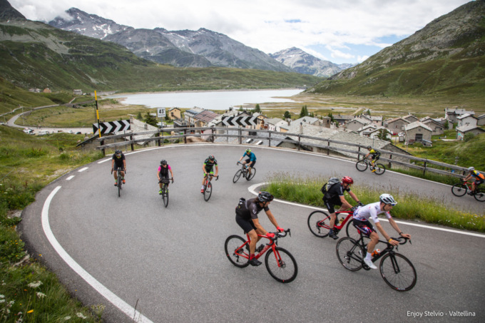 Enjoy Stelvio Valtellina: si pedala sul Passo Spluga