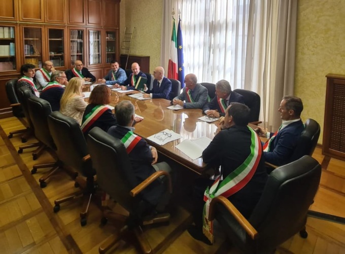 Incontro tra Prefetto di Sondrio e i nuovi Sindaci: focus su collaborazione, olimpiadi e PNRR