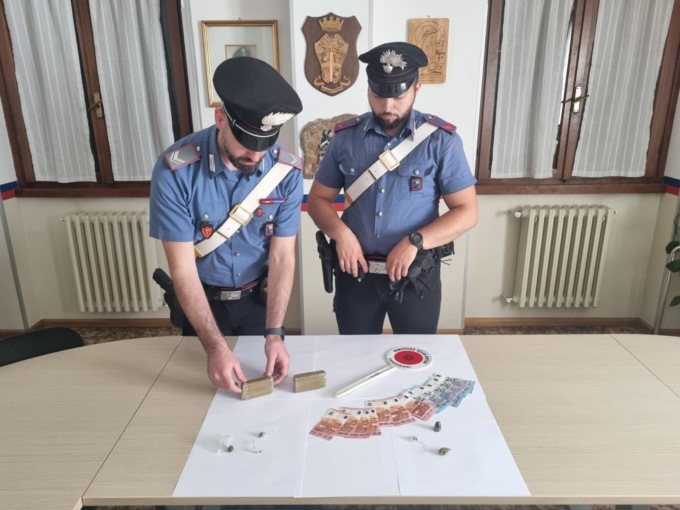 Ragazzino arrestato con la droga