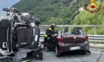 Incidente sulla SS38 a Talamona: i feriti estratti dai mezzi accartocciati