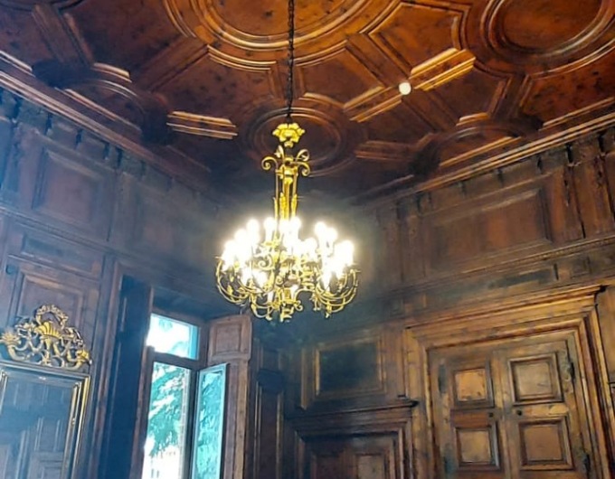 Villa Quadrio: recuperato e restaurato un prezioso lampadario