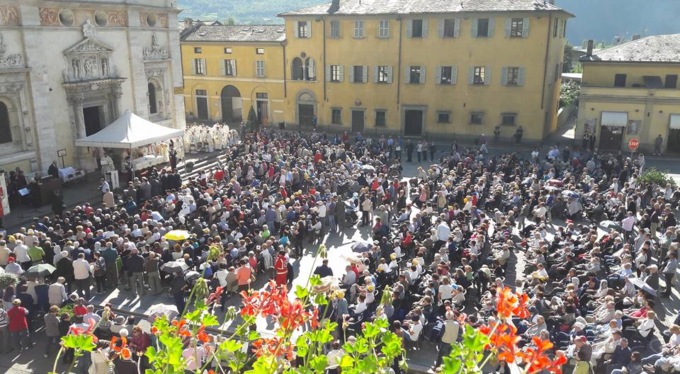 Domenica Festa dell’apparizione col vescovo Cantoni