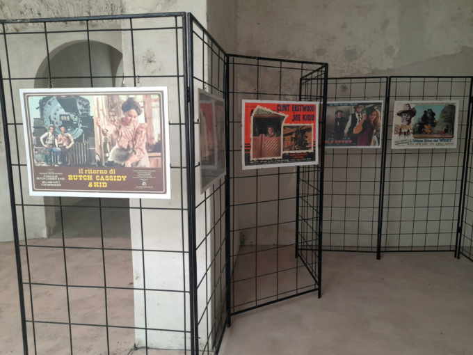 In mostra le fotobuste di film western