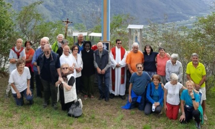 Via Crucis con 14 stazioni da Reola fino a Novaglia