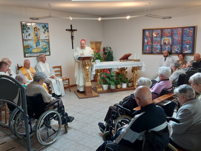 Il vescovo è stato in pellegrinaggio fra la gente di tutta l’Alta Valtellina