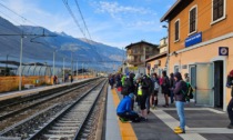 Disservizio alla Wine Trail: il treno salta la fermata di Chiuro, disappunto per i corridori della 21km