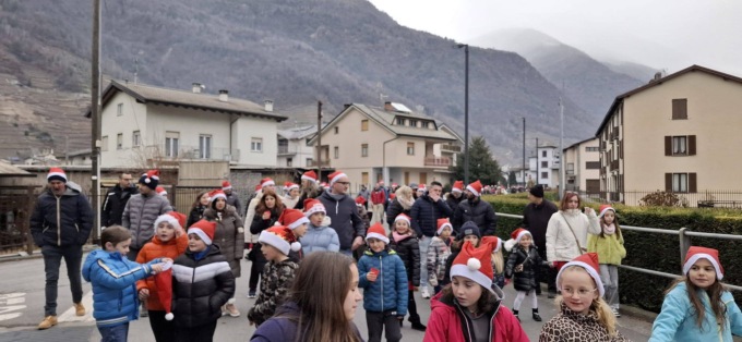 Tutto il paese alla camminata natalizia promossa dall’Oratorio San Lorenzo