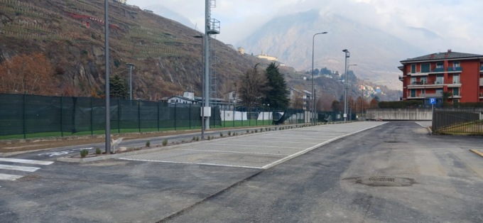 Sondrio: aperti il parcheggio e marciapiede alla Castellina