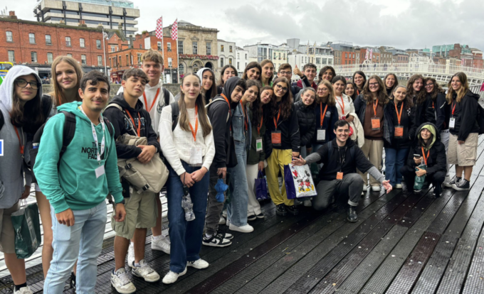 Occasione imperdibile per gli studenti di studiare all’estero grazie a Fondazione Intercultura e A2A