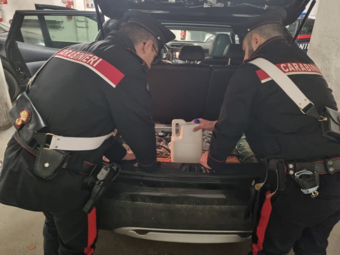 Arrestati due giovani per spaccio di droga a Bormio