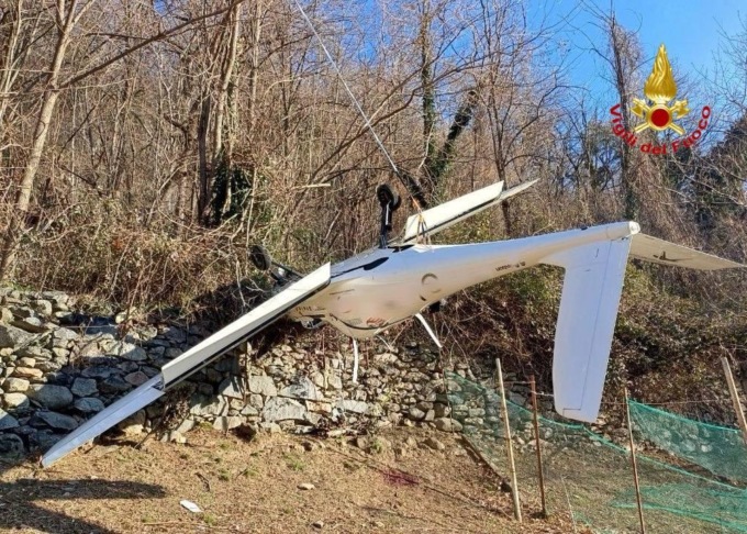 Precipita velivolo ultraleggero, equipaggio miracolato