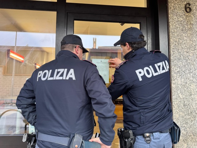 Schiamazzi e clienti violenti: chiuso bar in centro a Sondrio