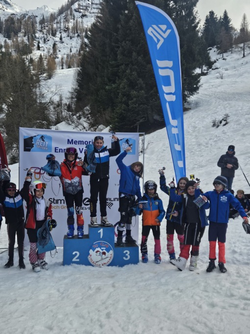 Circuito Schena Generali: 260 giovani sciatori in Valgerola per la sfida dello slalom gigante
