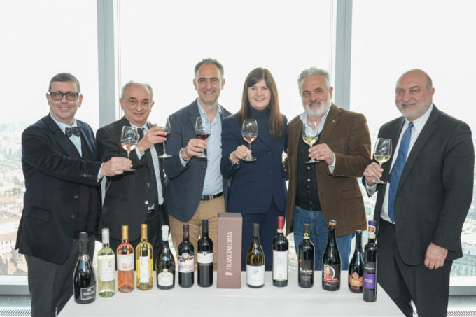 Lombardia e Valtellina protagoniste a Vinitaly 2025 nel segno delle Olimpiadi