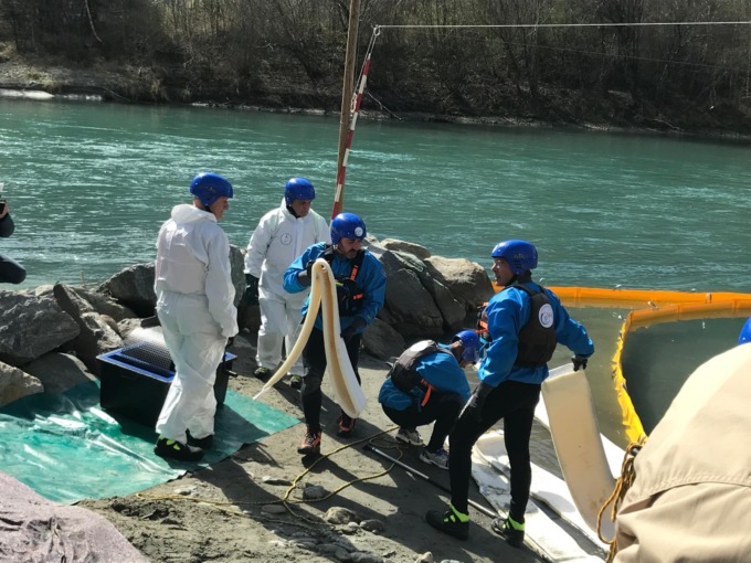 Innovazione ecosostenibile per la tutela delle acque: ecco la spugna che ripulisce fiumi e laghi dagli oli inquinanti