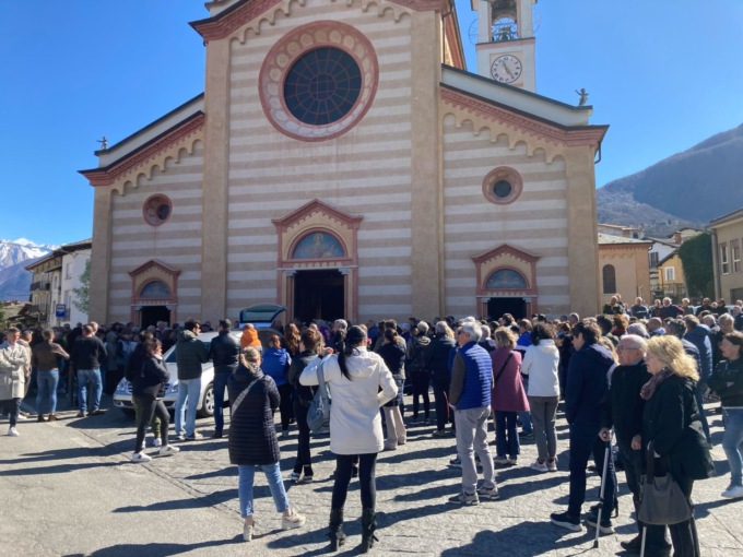 Colico dice addio a Mattia Mazzina